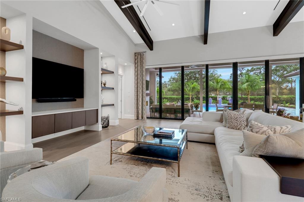 12 Banyan RD