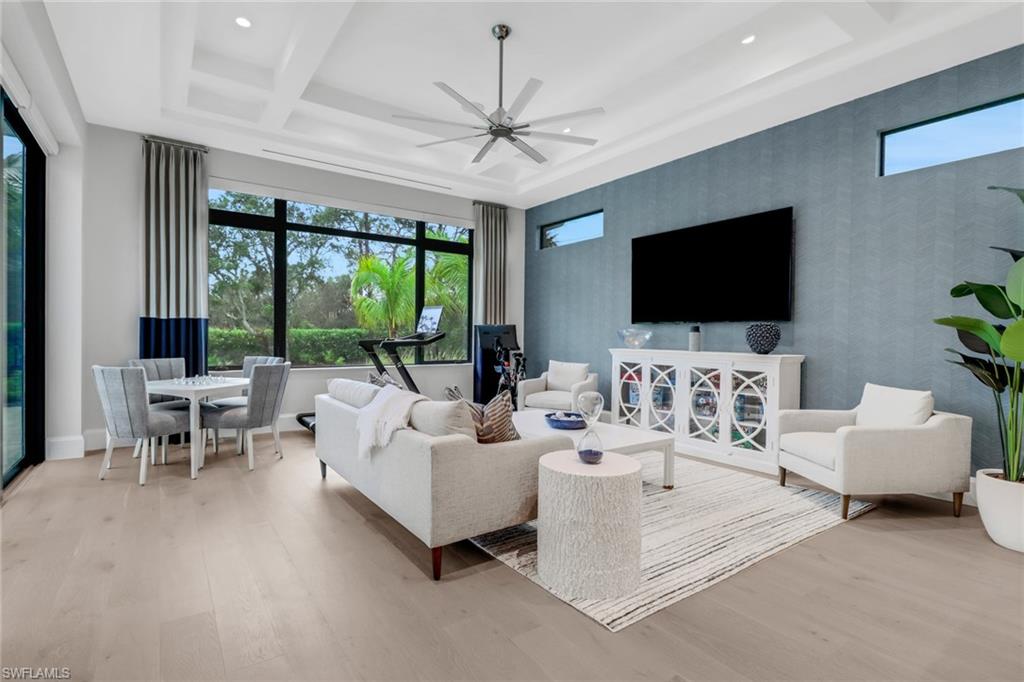 12 Banyan RD