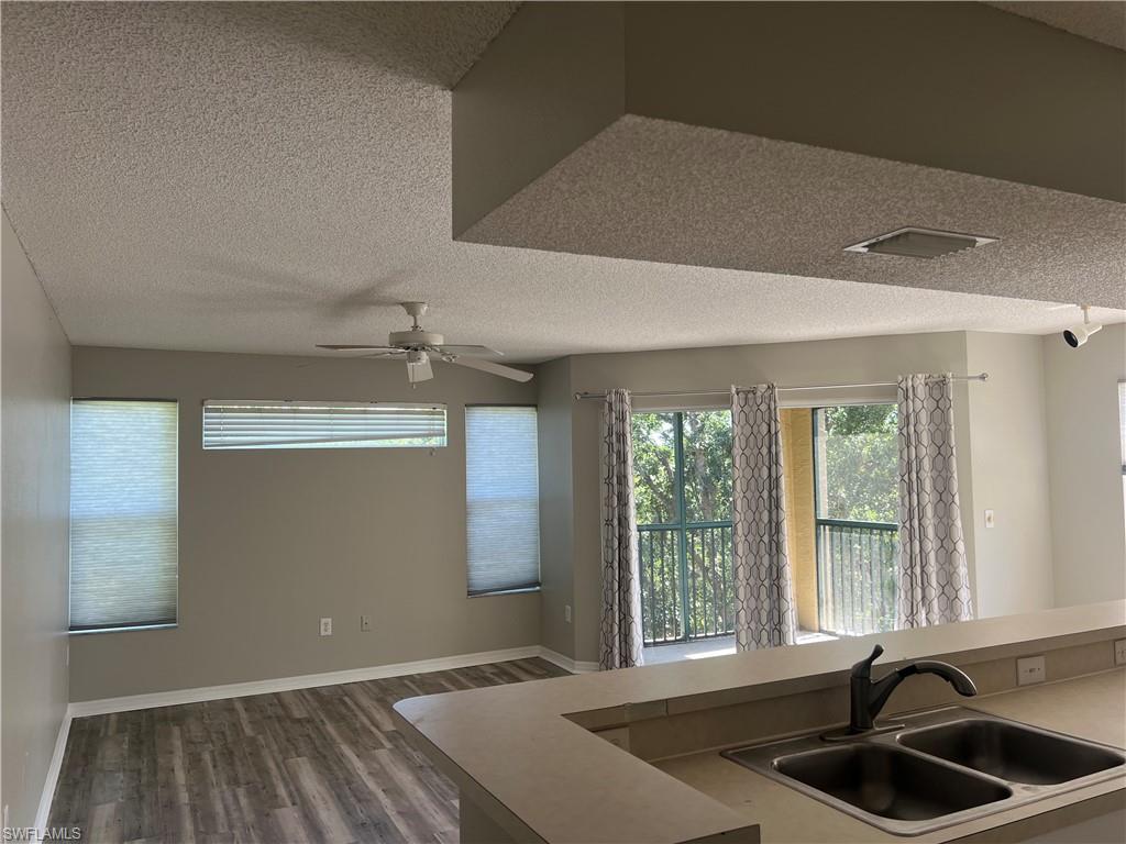 8960 Colonnades CT E 932