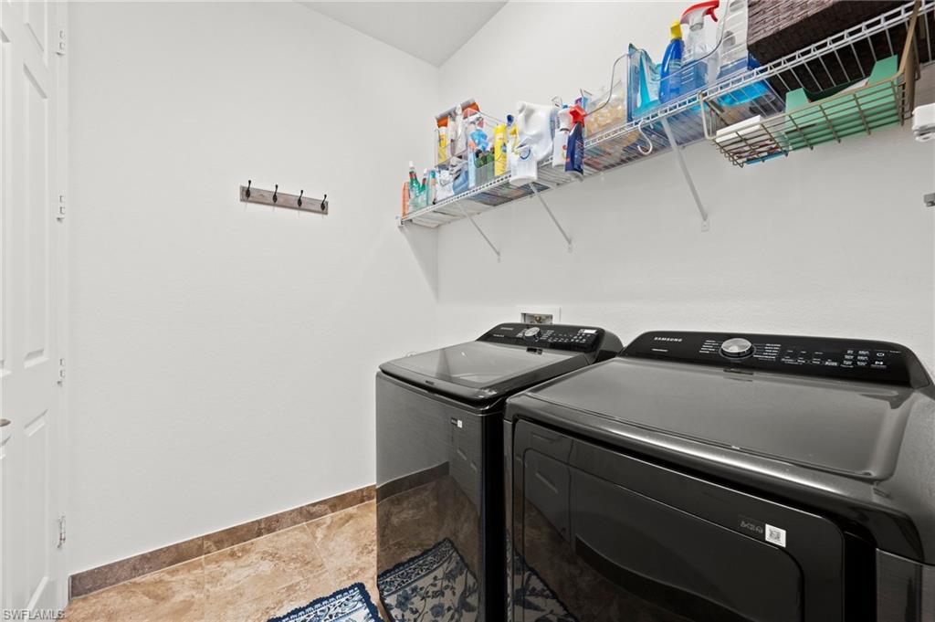 3995 Bering CT