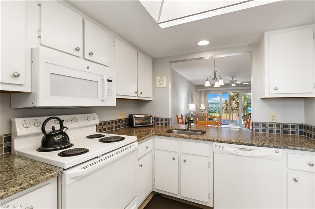 1024 Manatee RD C303