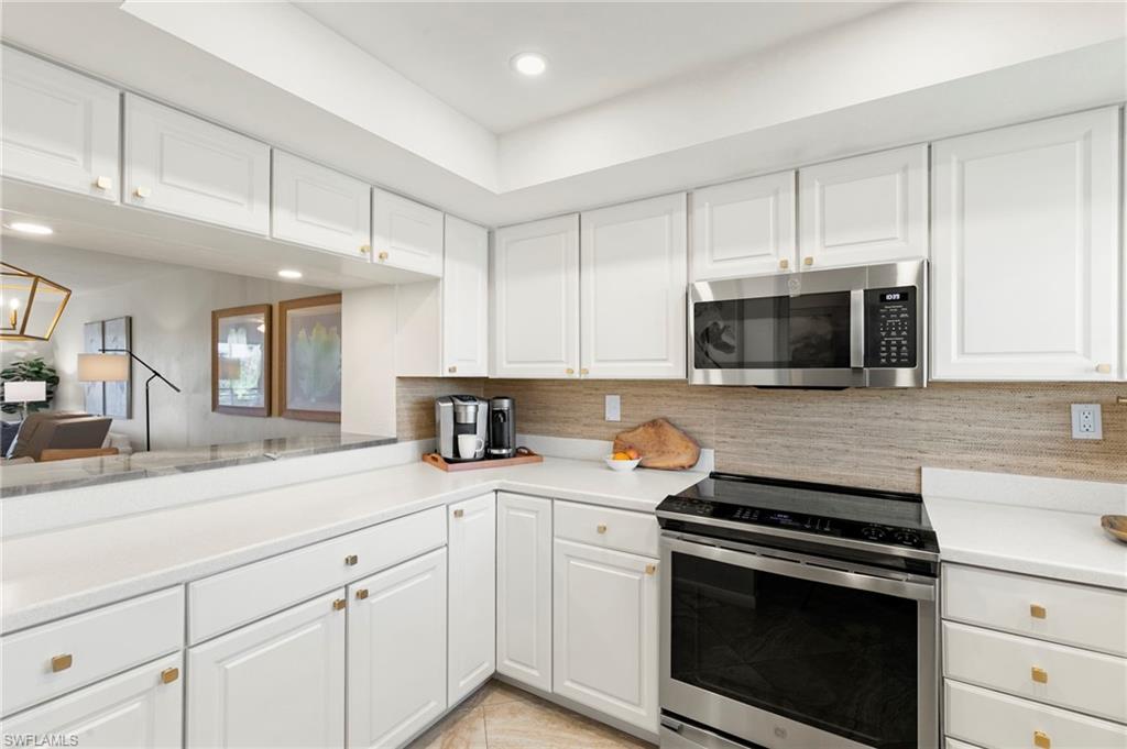 226 3rd ST 303