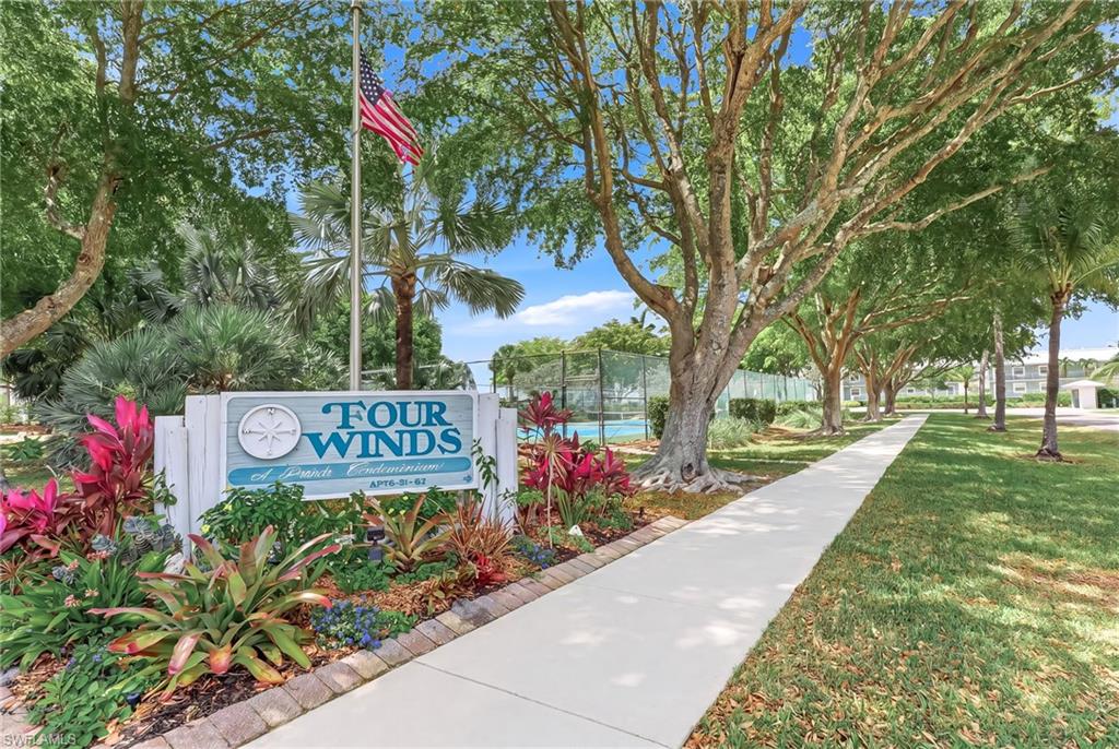 1100 Little Neck CT F52