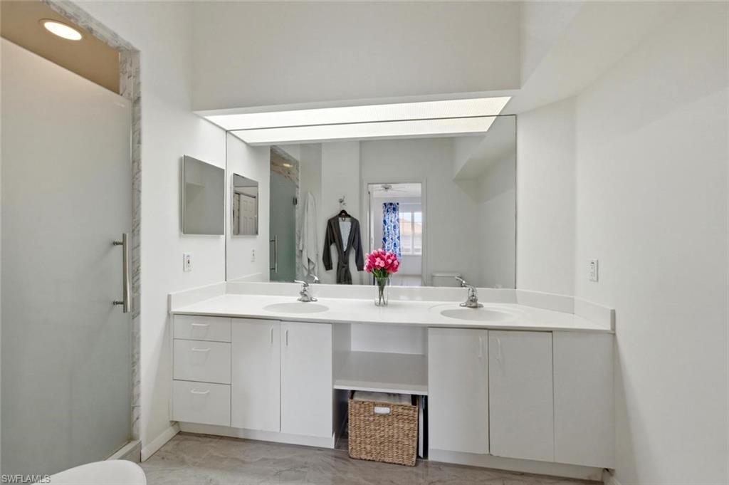 6808 Satinleaf RD S 202