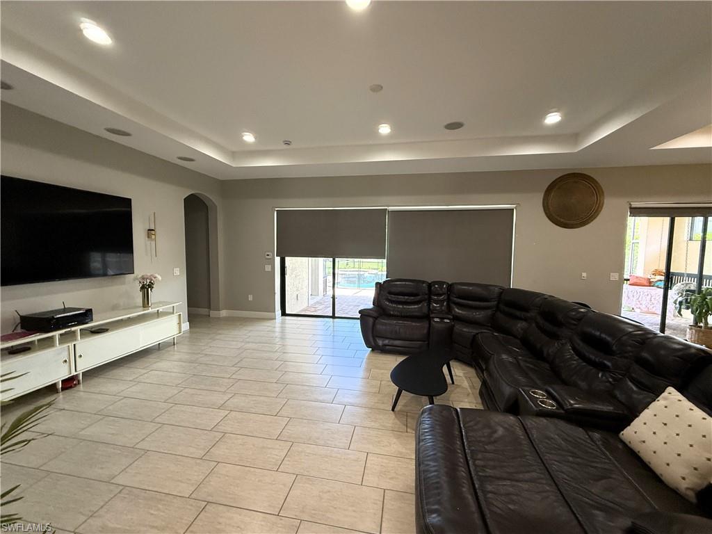 10124 Belcrest BLVD