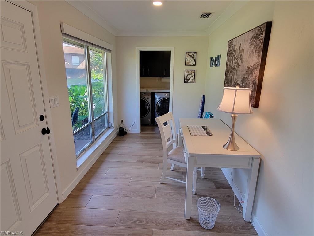 809 Palm View DR 8
