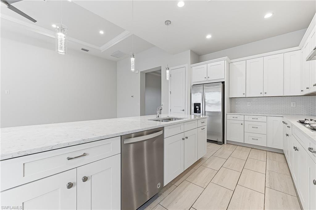 8957 Mustique LN