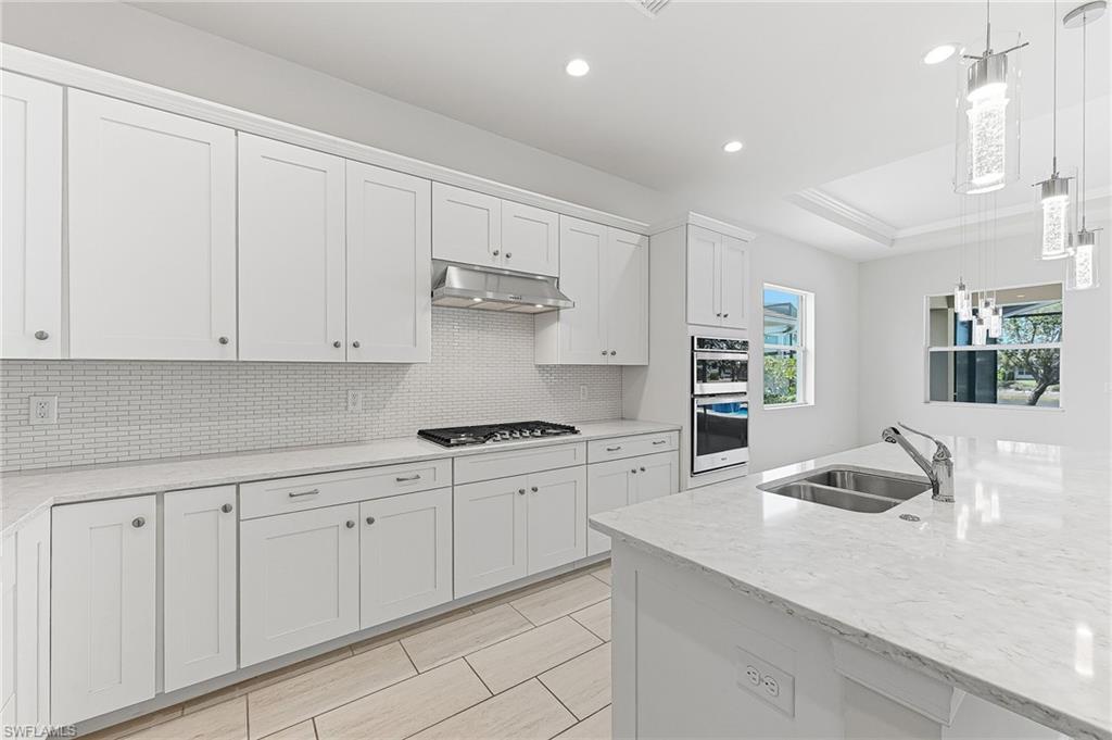 8957 Mustique LN