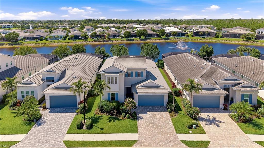 8957 Mustique LN