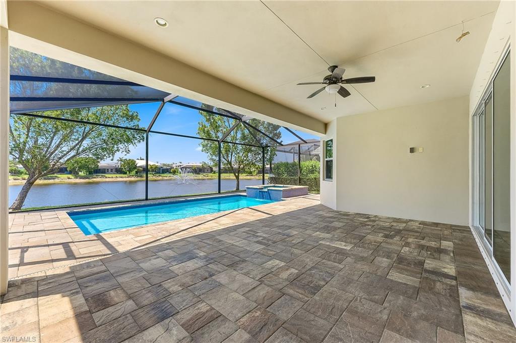 8957 Mustique LN