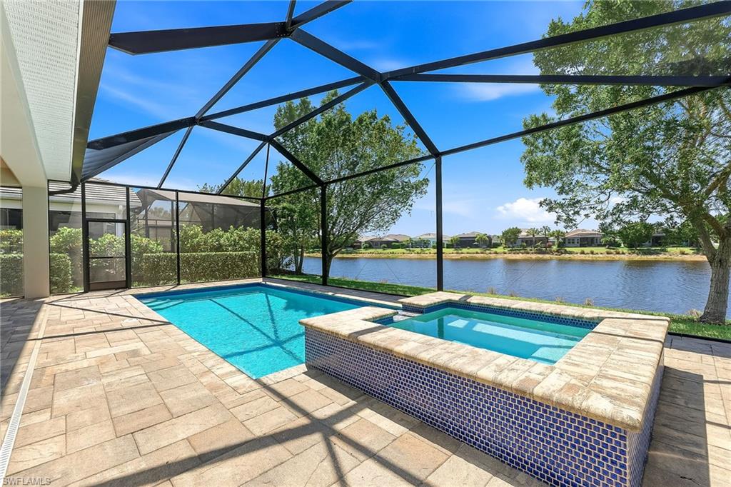 8957 Mustique LN
