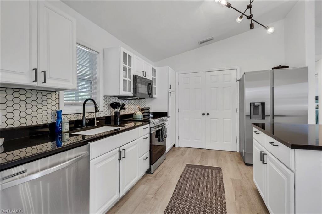 8334 Trillium RD