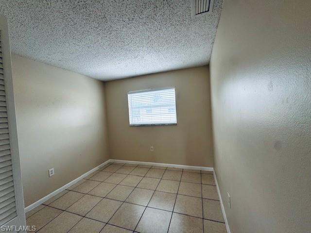 3325 Airport RD N T7