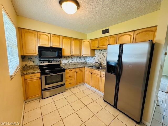3325 Airport RD N L3