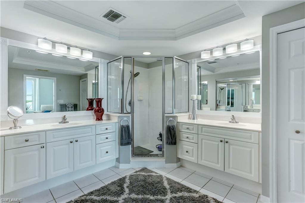 4975 Bonita Beach RD 304