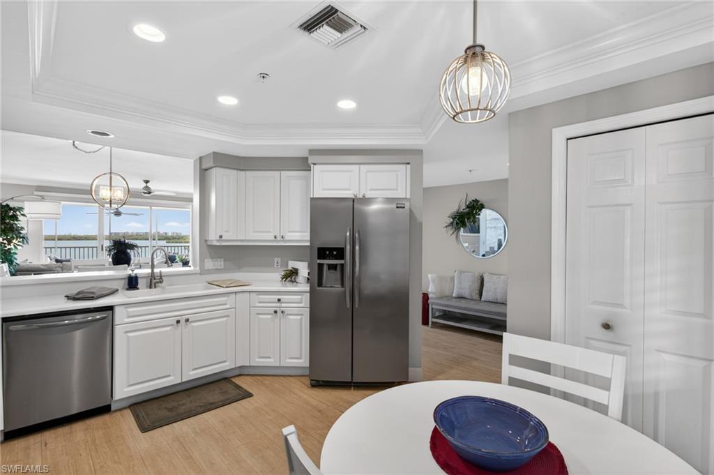 4975 Bonita Beach RD 304