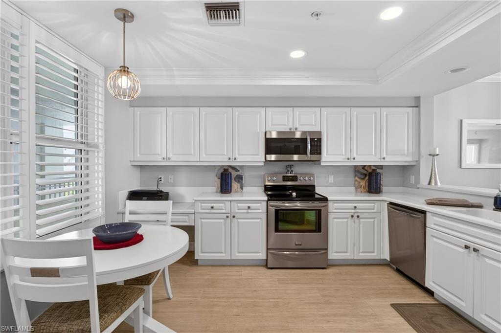 4975 Bonita Beach RD 304