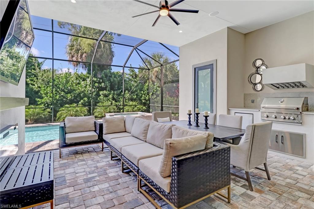 2875 Coco Lakes DR