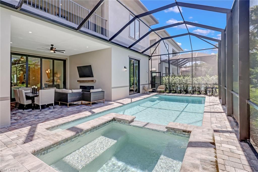 2875 Coco Lakes DR