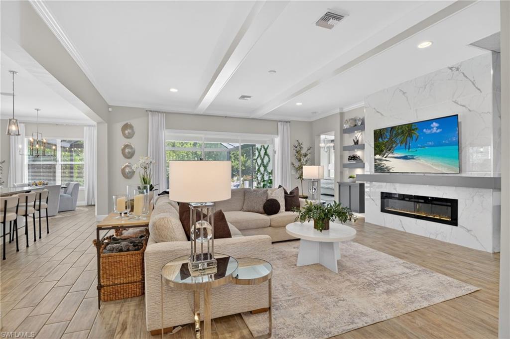 3821 Helmsman DR