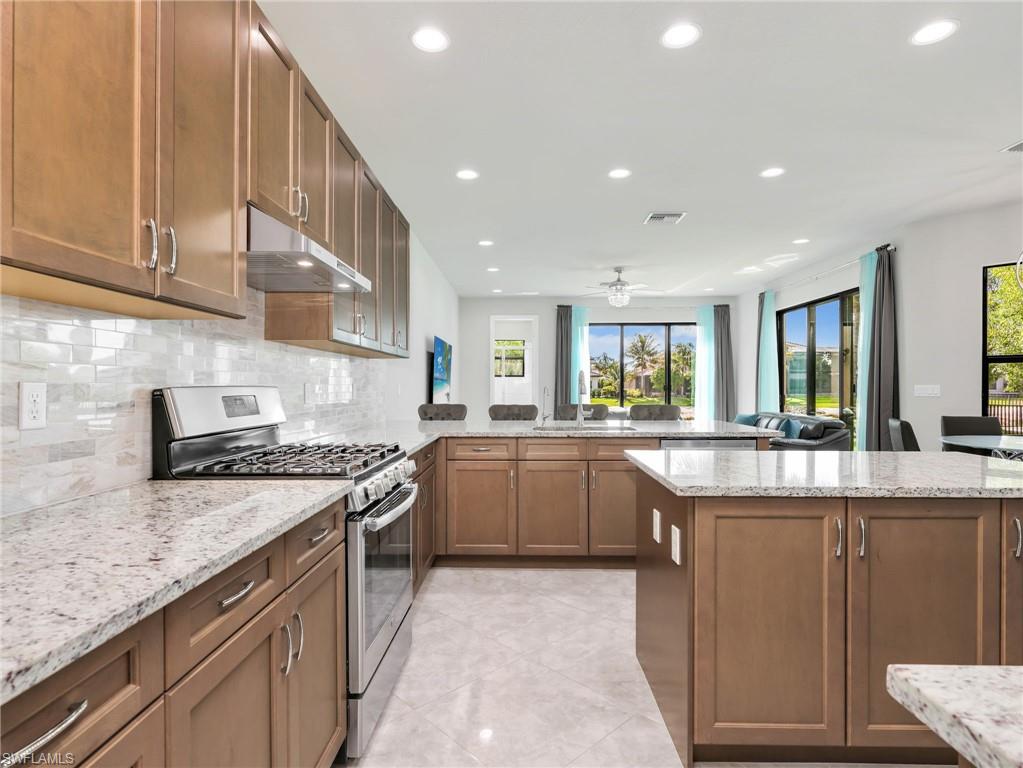 4716 Kensington CIR