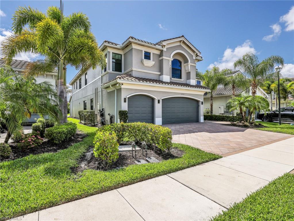 4716 Kensington CIR
