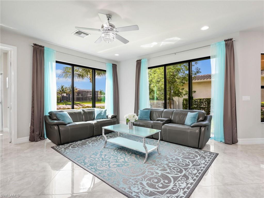 4716 Kensington CIR