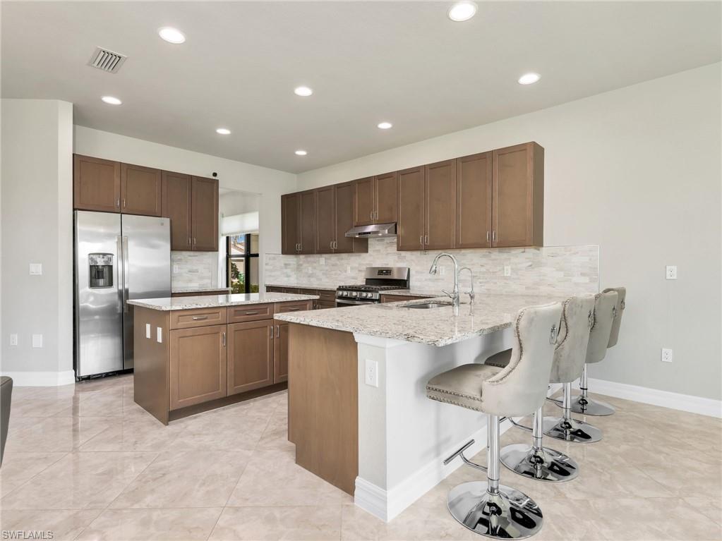 4716 Kensington CIR