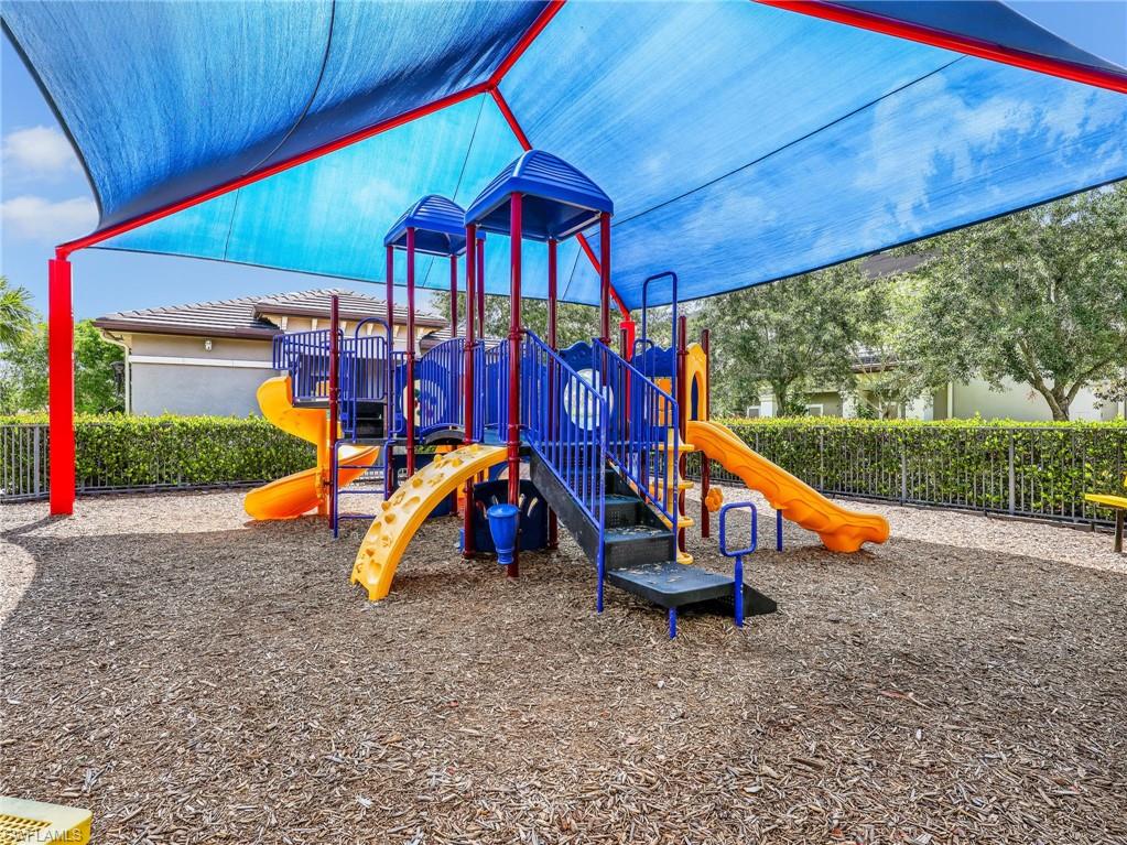 4716 Kensington CIR