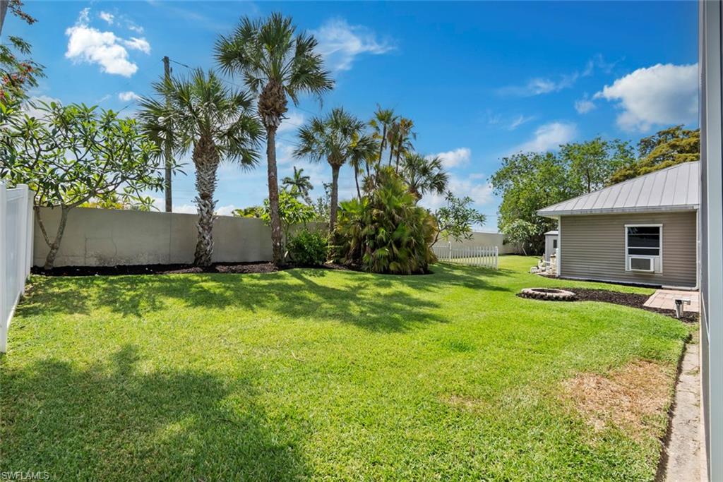 15555 Caloosa Creek CIR