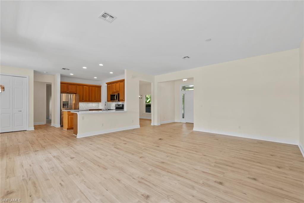 15555 Caloosa Creek CIR