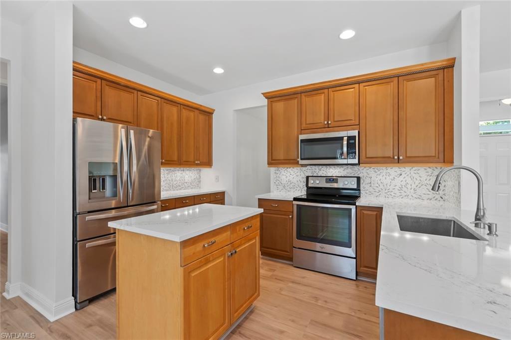 15555 Caloosa Creek CIR