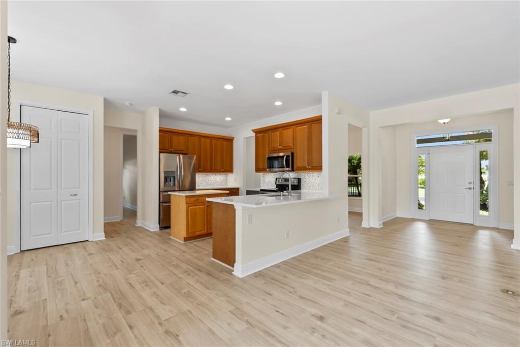 15555 Caloosa Creek CIR
