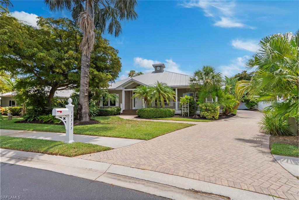 15555 Caloosa Creek CIR