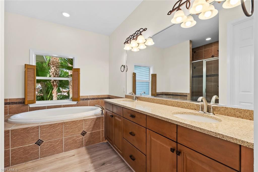 15555 Caloosa Creek CIR