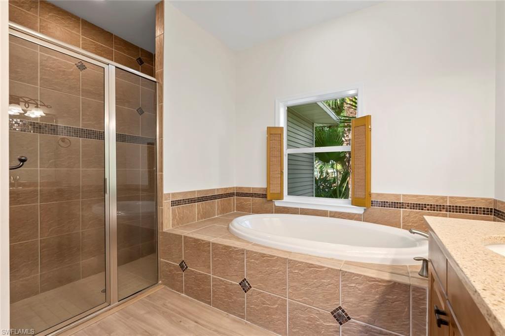 15555 Caloosa Creek CIR