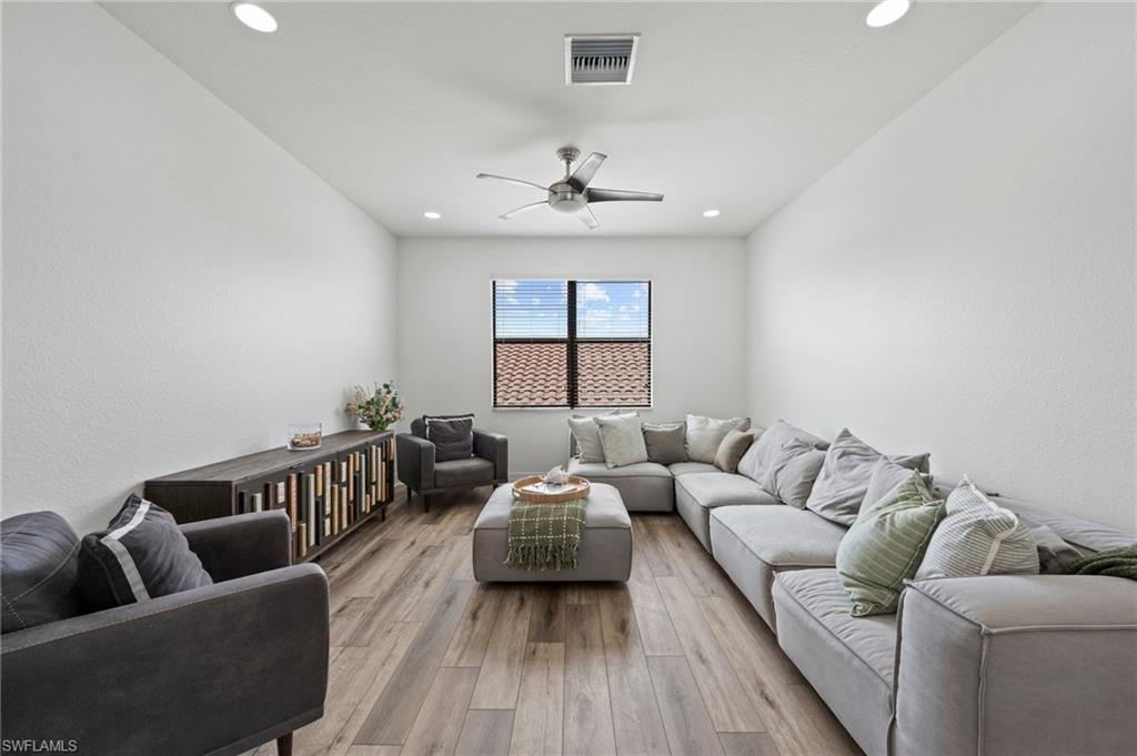 3551 Beaufort CT