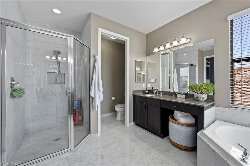 3551 Beaufort CT
