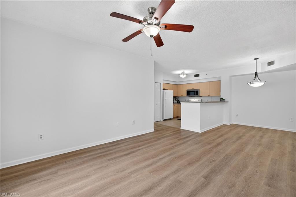 1200 Reserve WAY 105