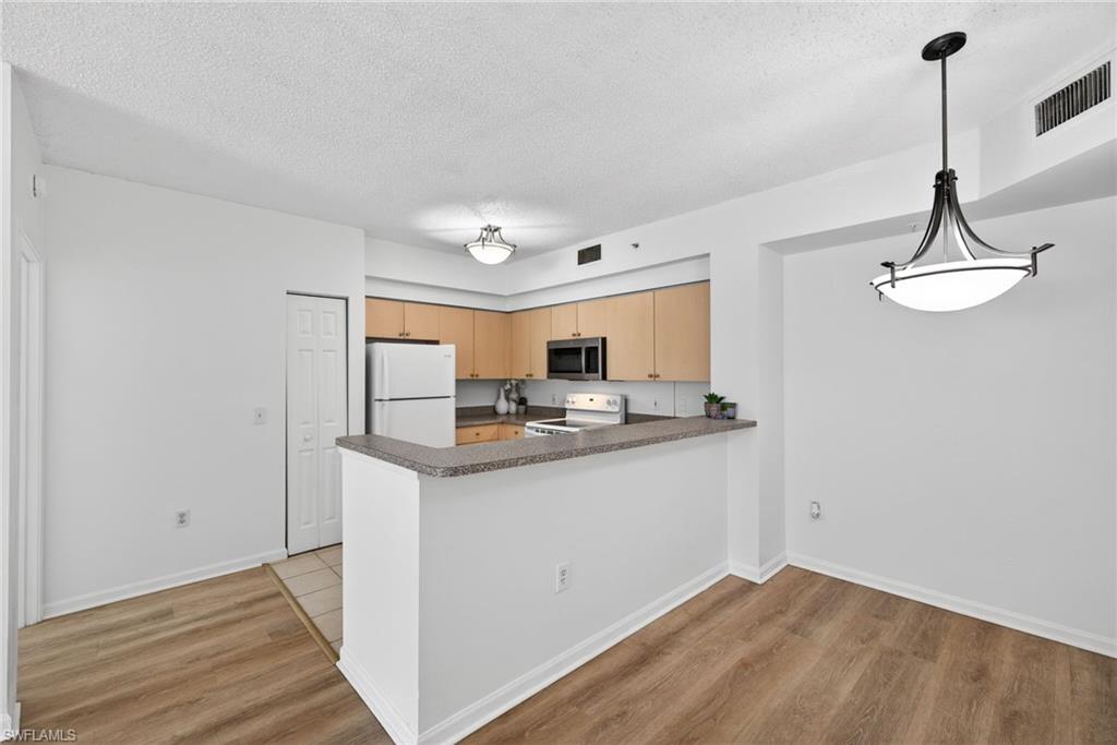1200 Reserve WAY 105