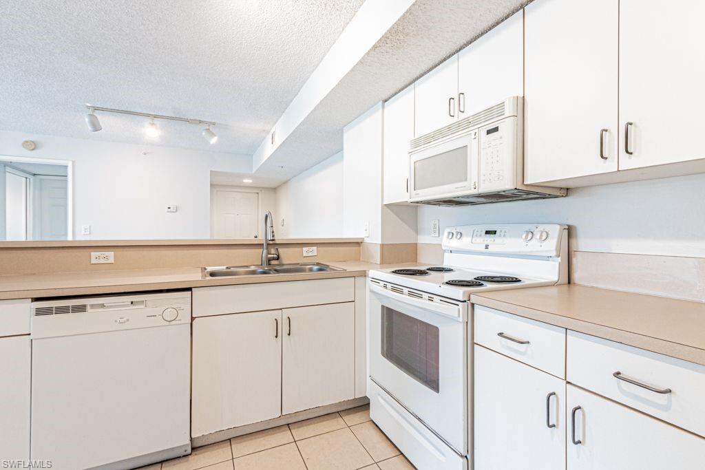 1810 Florida Club CIR 1204