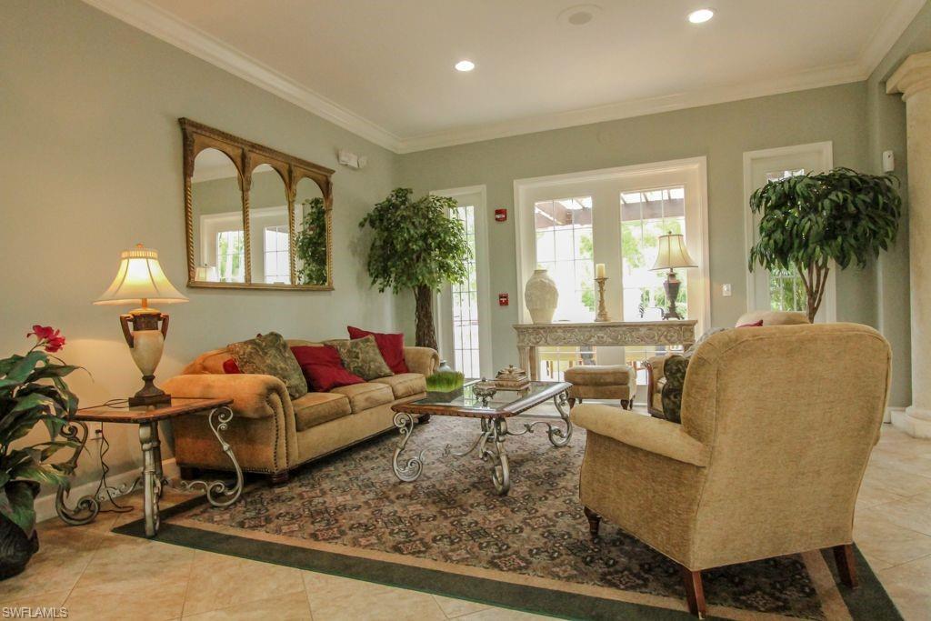 1810 Florida Club CIR 1204