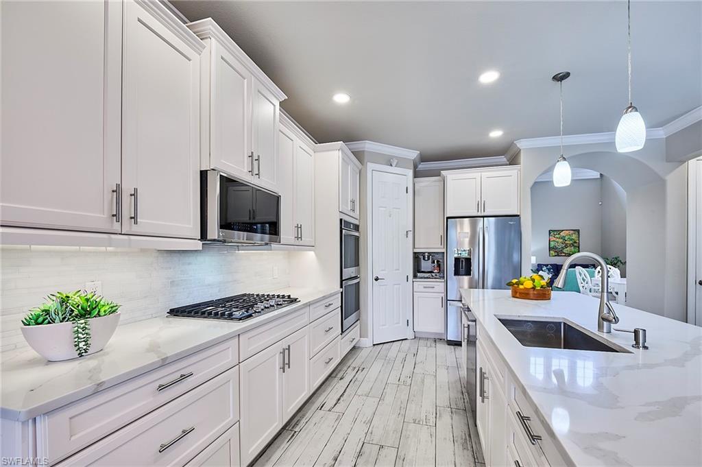 12702 Aviano DR