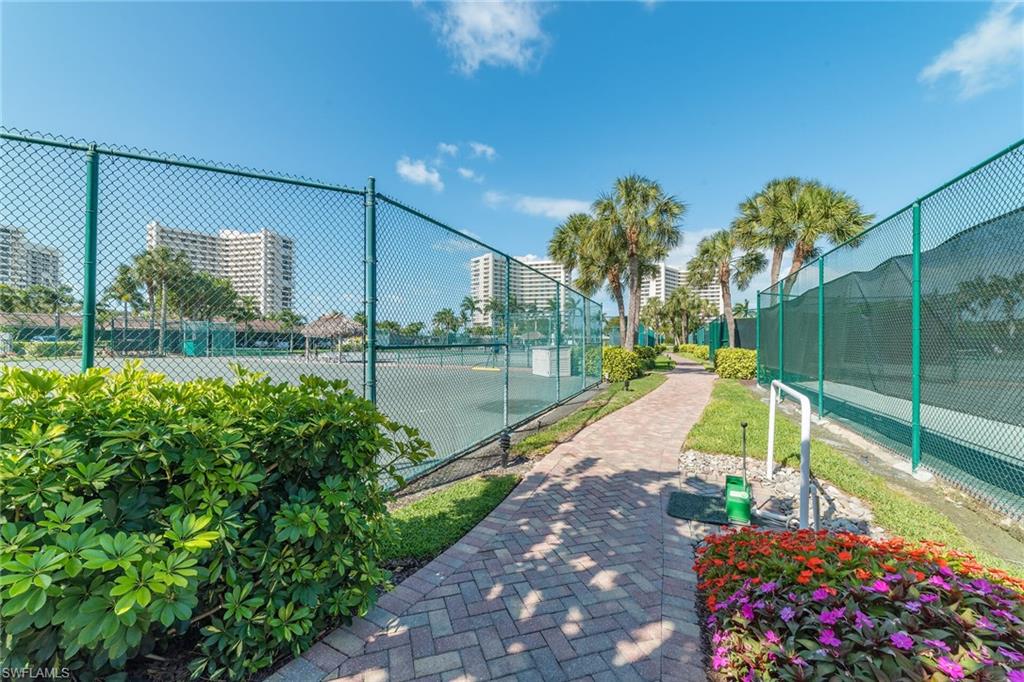 260 Seaview CT 1409