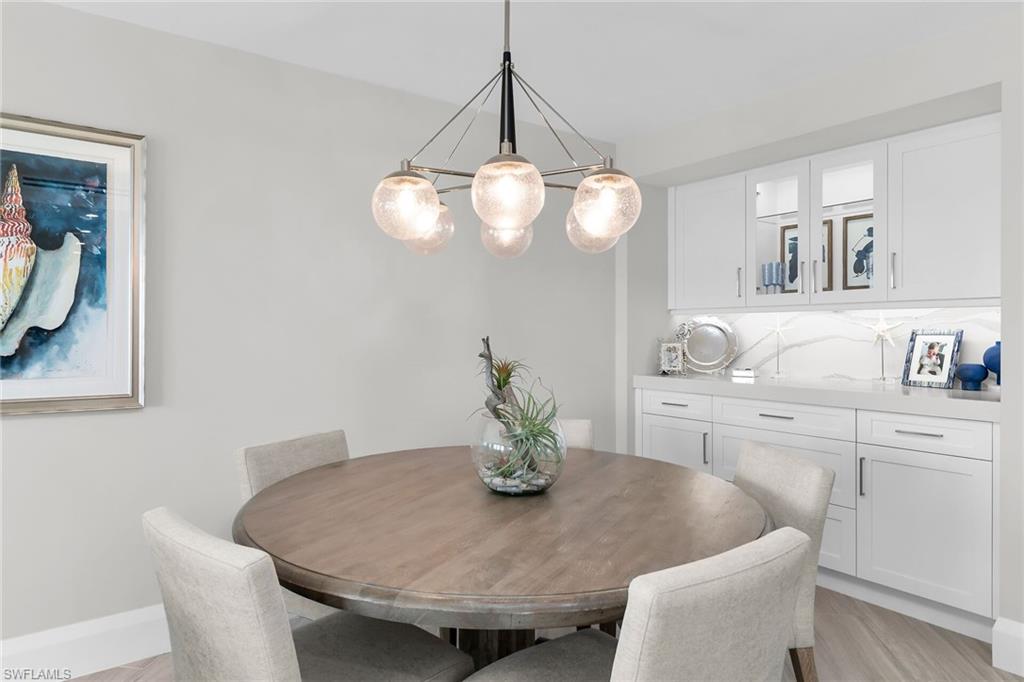 260 Seaview CT 1409