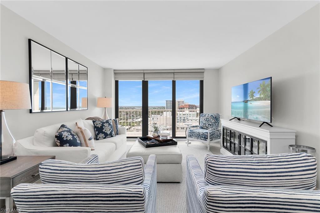 260 Seaview CT 1409