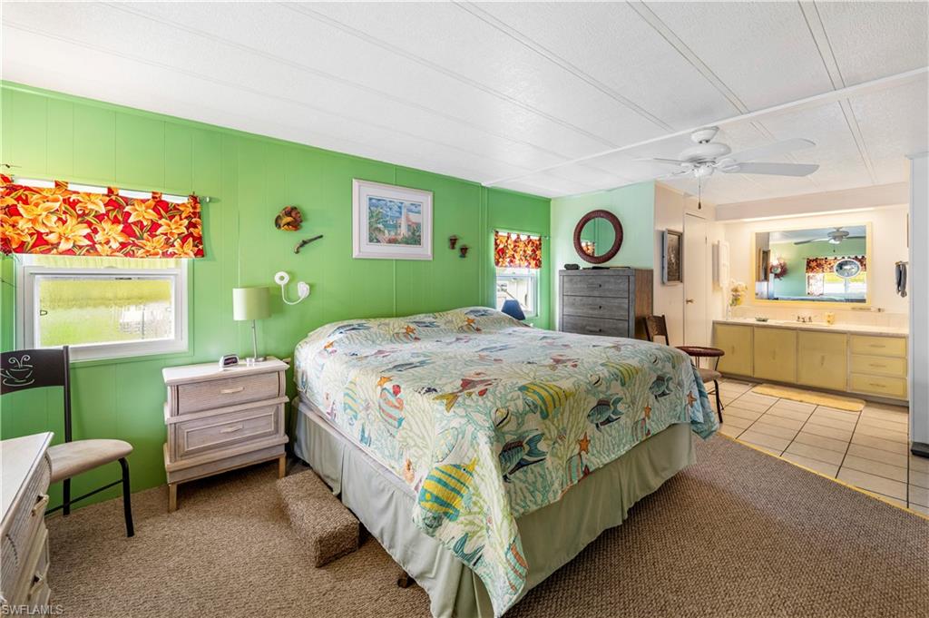 280 Grassy Key LN