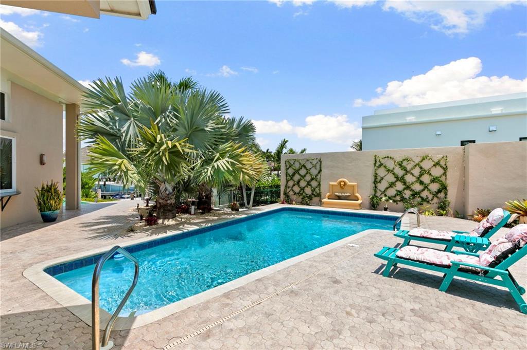 622 Bimini AVE