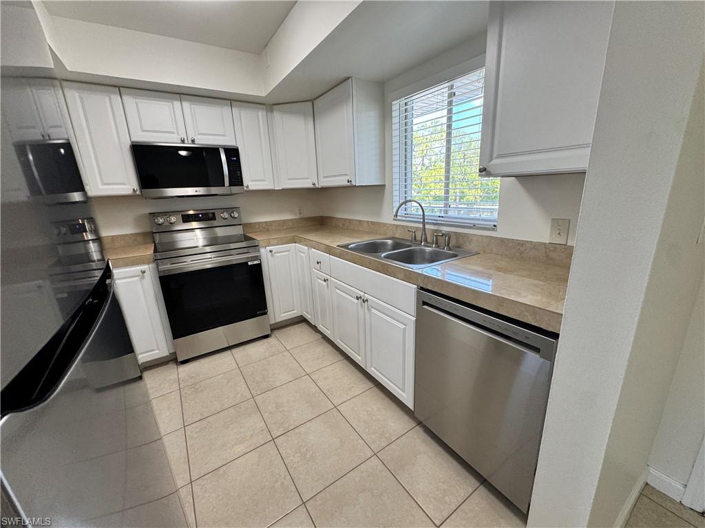 5667 Rattlesnake Hamm RD N B-301