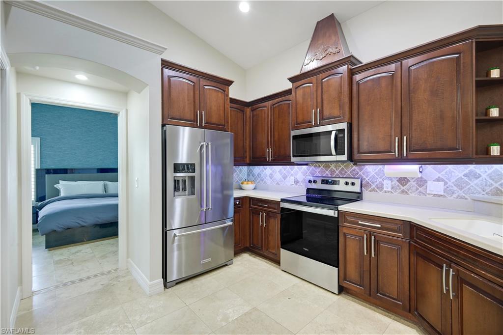 4312 25th PL